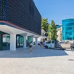 New Luxury Building In The Heart Of Cascais