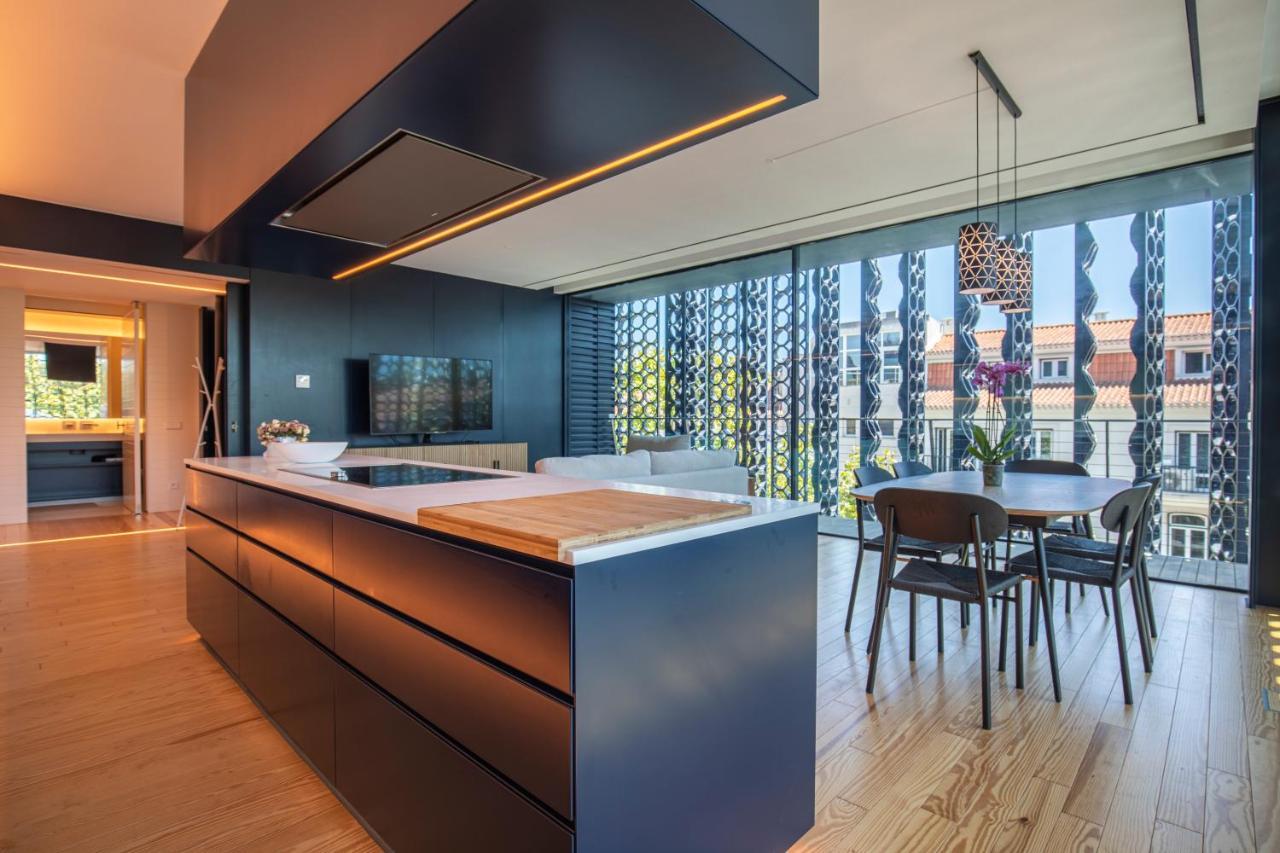 New Luxury Building In The Heart Of