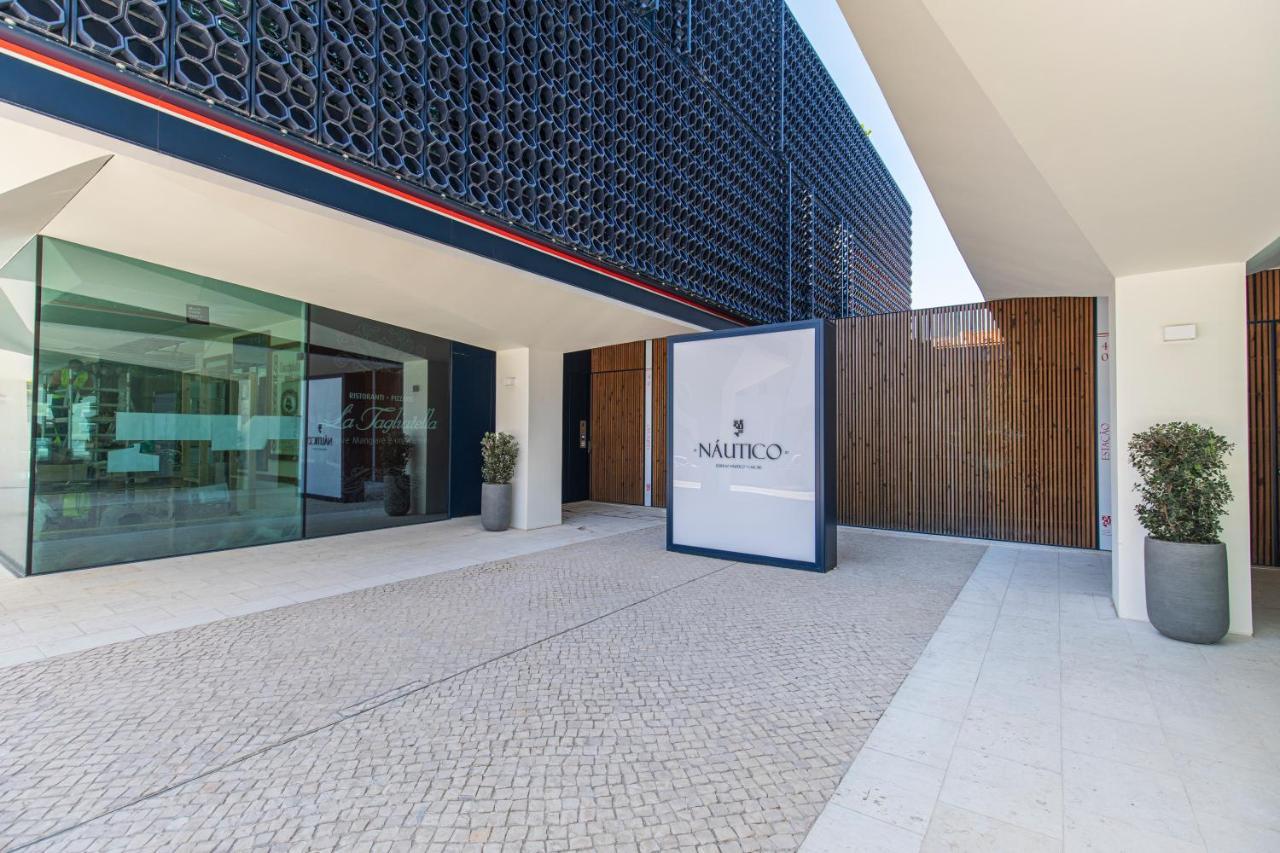 New Luxury Building In The Heart Of * Cascais